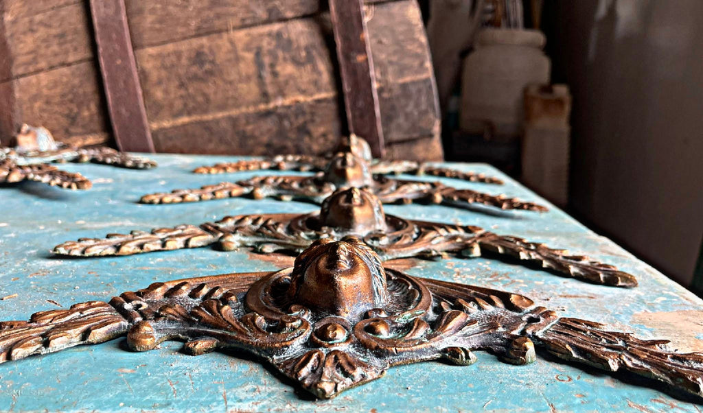 Fregi ornamentali in bronzo massiccio